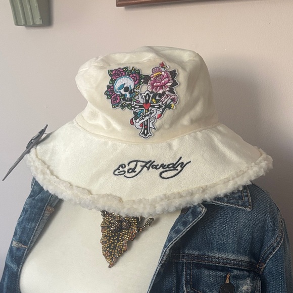 Ed Hardy Accessories - Ed Hardy Ivory Hat with Skull & Floral Embroidery NWT